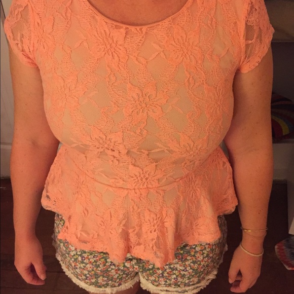 Apt. 9 Tops - Pink lace peplum shirt-like new!